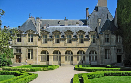 Hôtel de Sully