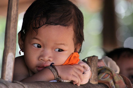 Enfant d'un village Karen 