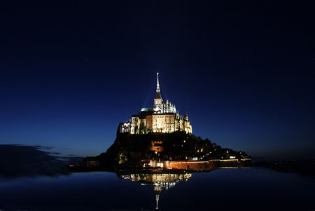 Le Mont Saint Michel de nuit
