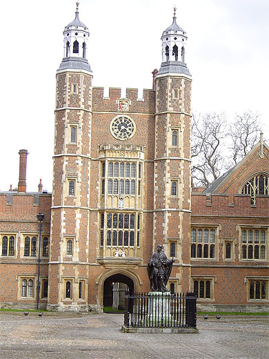 Cour de Eton College