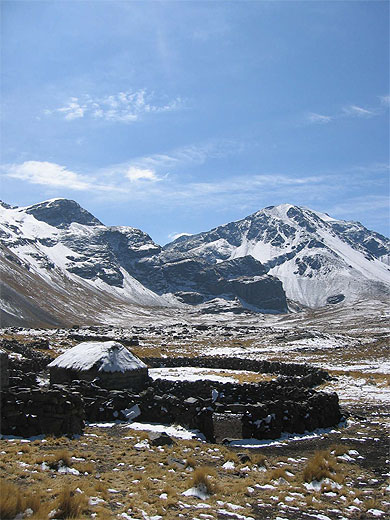 Une maison isolée sur l'altiplano Bolivien