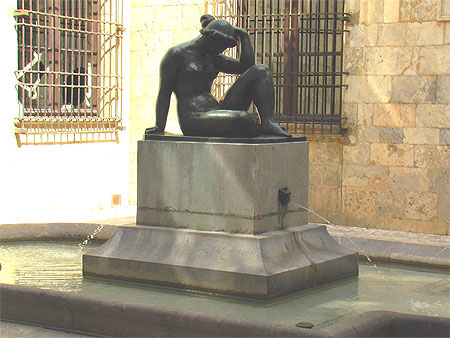 Statue