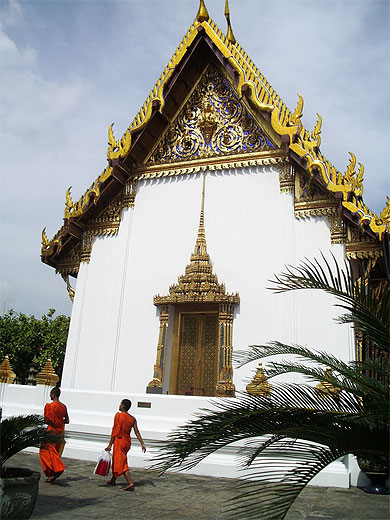 Bonzes à Bangkok