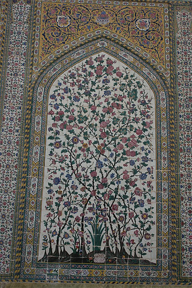 Carreaux de faïences roses