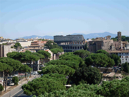 Le Colisée vue du monument à Victor Emmanuel II