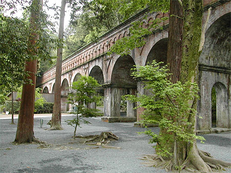 Ancien aqueduc 