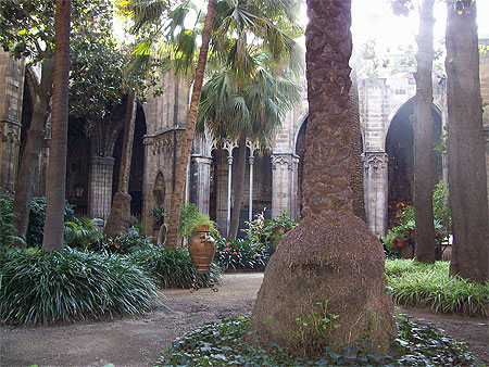 Le cloître à l'aube