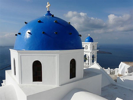 Eglise sur fond bleu 