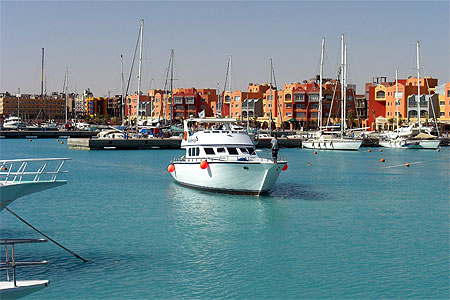 Bateau dans la Marina d'Hurghada