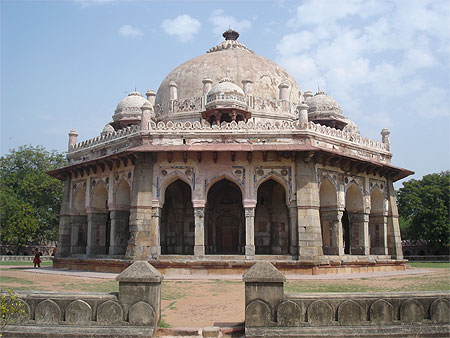 Tombe d'Isa Khan