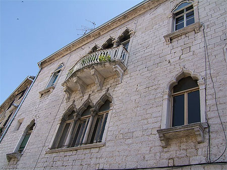 Encore une jolie façade