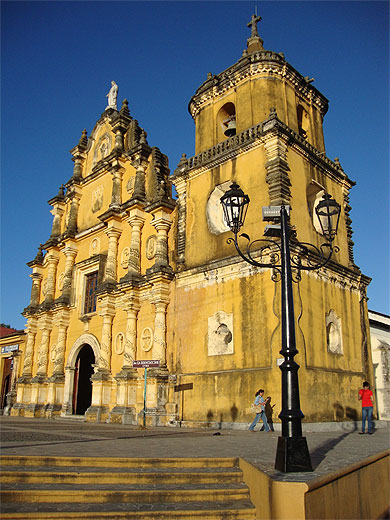 Iglesia La Recolección