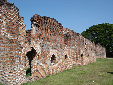 Phra Narai Ratchaniwet