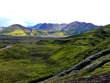 En chemin dans le Landmannalaugar