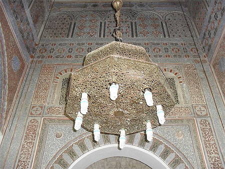 A l'intérieur de la mosquée de Sidi Boumediene