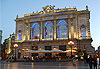 Opéra au crépuscule