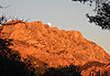 Coucher de soleil colorant la Sainte Victoire
