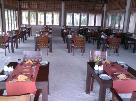 Veligandu Island Resort & Spa