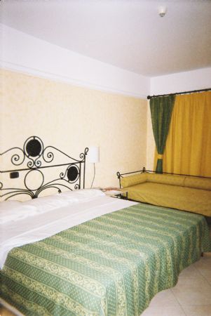 Fiesta Hotel Athenée Palace