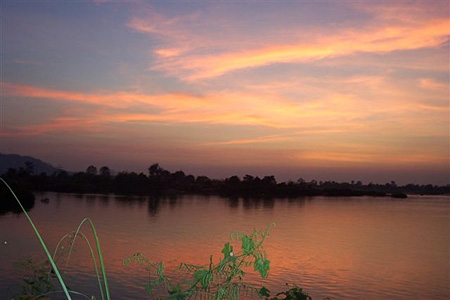 Coucher de soleil sur le M�kong