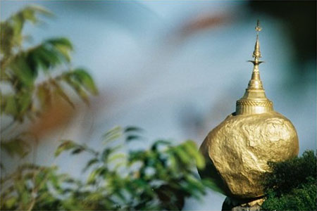 Le grand Rocher d'Or en �quilibre instable