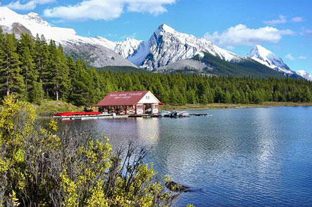 Lake Maligne