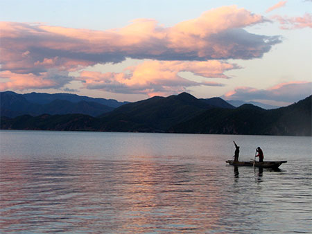 Lac Lugu le soir