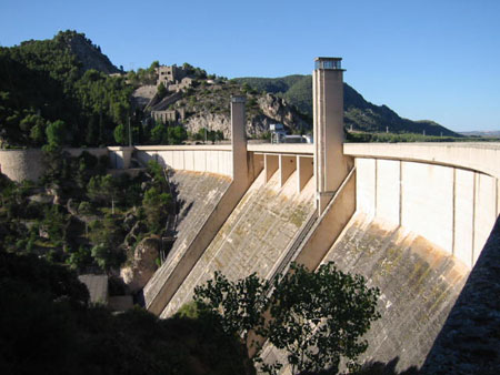 Barrage � quelques kilom�tres de Cuenca