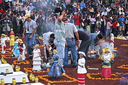 El dia de los ninos muertos au Zocalo