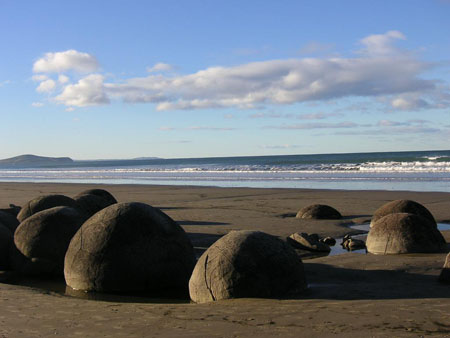 Boulders sur une plage
