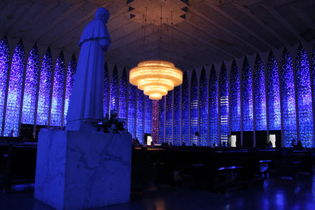 Lumi�re azure au Santu�rio Dom Bosco