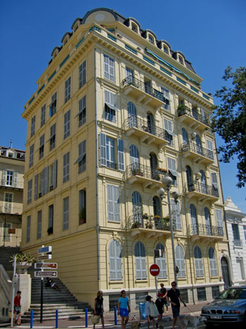 Immeuble-Quai-des-Etats-Unis