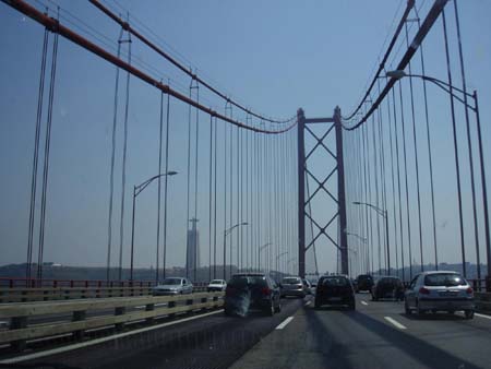 Le pont et Cristo rei