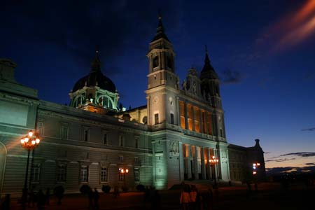 Catedral de la Almudena le soir tombant