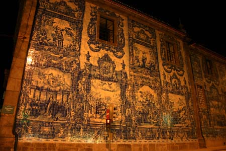 D�tails d'azulejos sur maison