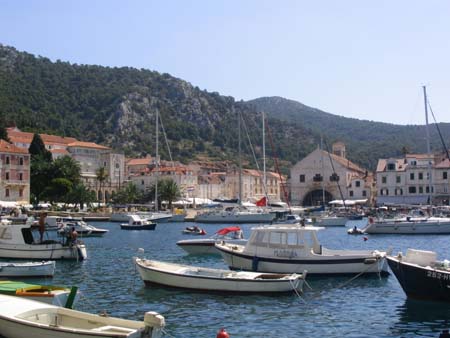 Hvar et ses barques