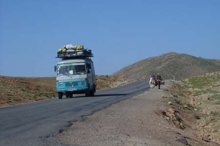 Locomotion marocaine, �ne ou bus?