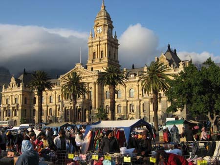 H�tel de ville et Table Mountain