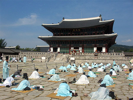 Cours de calligraphie chinoise en plein air