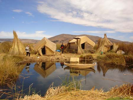 Village Uros