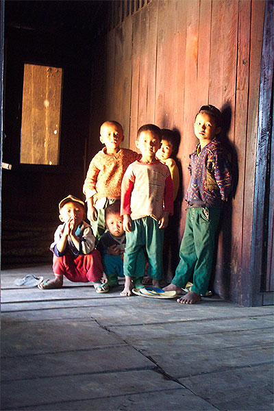 Des enfants � Namsham