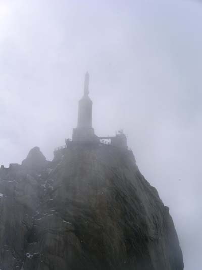 Une aiguille dans la tourmente