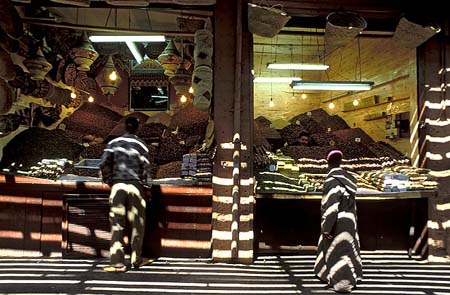 Marrakech, le souk aux �pices