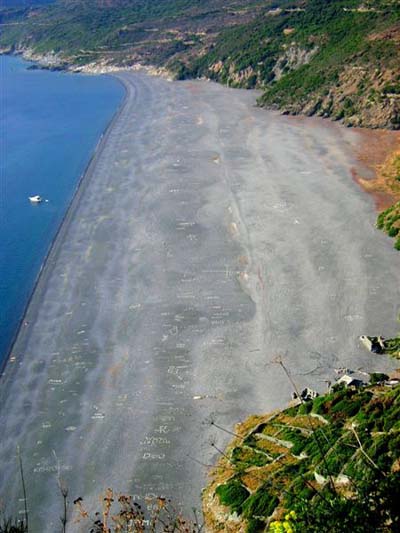 Plage d'amiante pr�s de Patrimonio