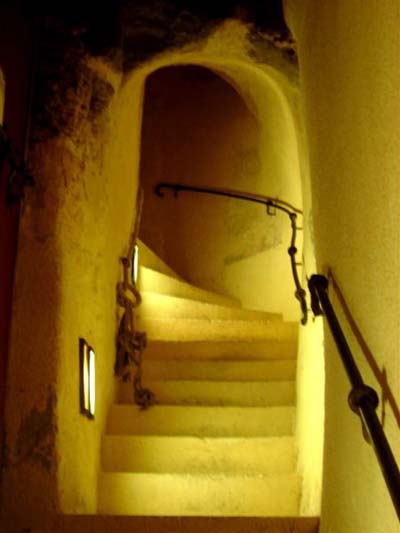 Escalier � l'interieur du site des Pierres Plates