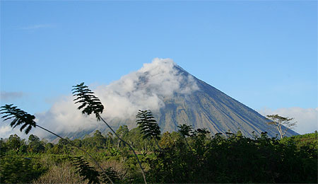 Gunung Inerie