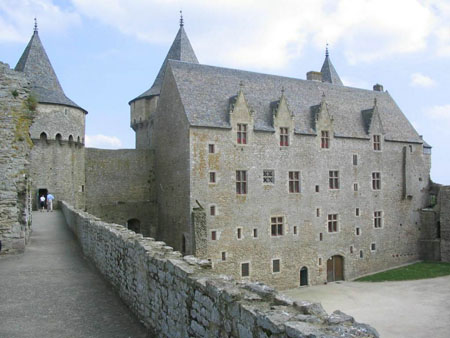 Promenade sur les remparts du ch�teau de Suscinio