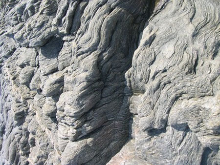 Roches pliss�es dans le Var