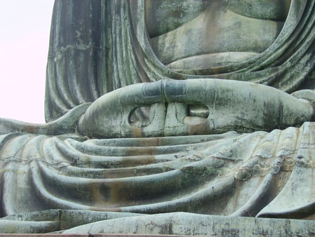 Mains du Daibutsu