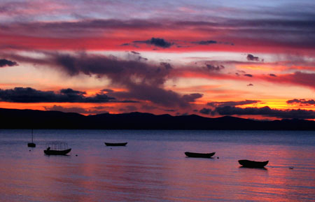 Cr�puscule sur le Titicaca